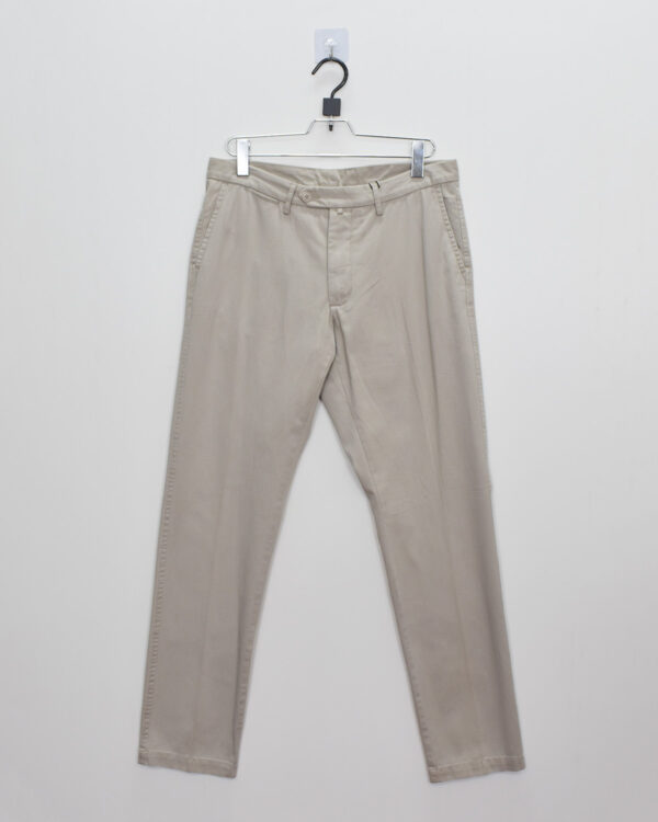 Men's Non Denim Bottoms