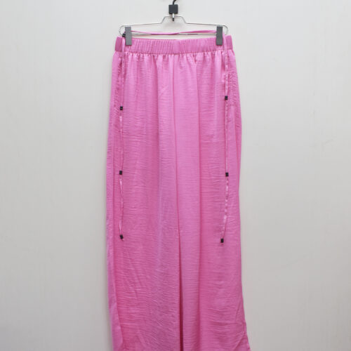 Ladies Non Denim Bottoms